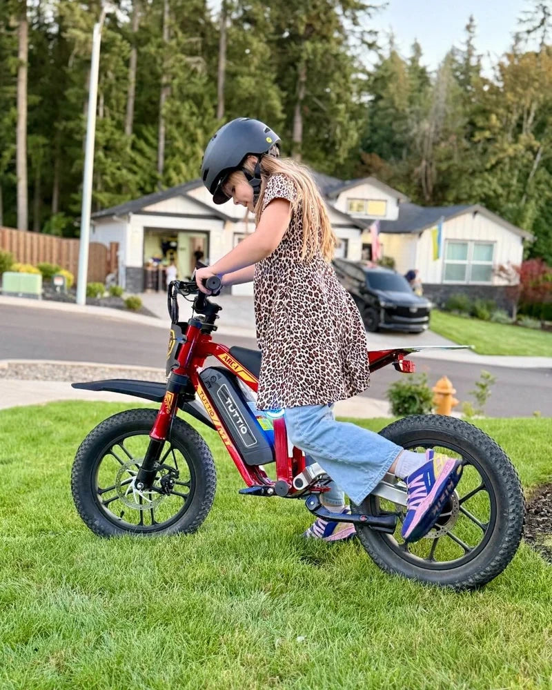 Tuttio electric bike rider photo
