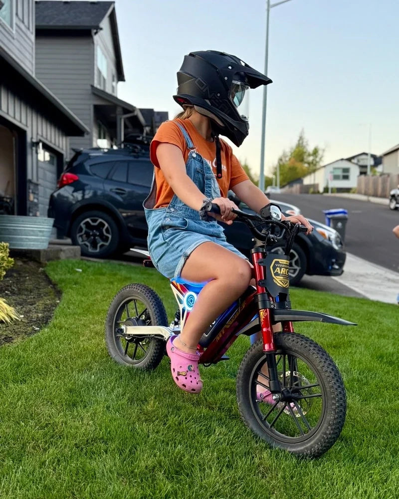Tuttio electric bike rider photo