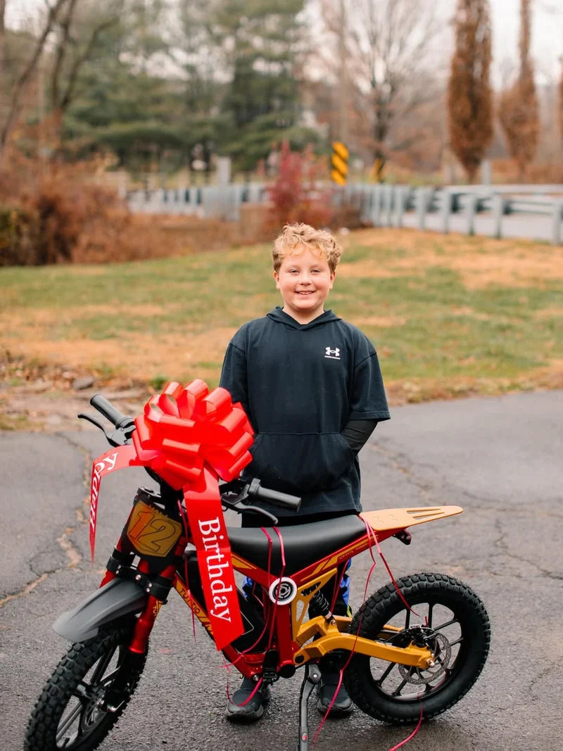 Tuttio electric bike rider photo