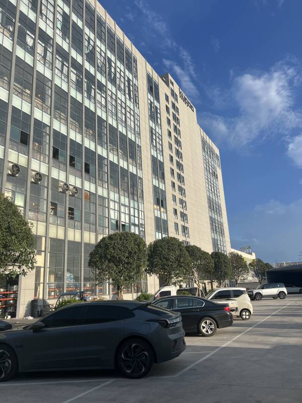 moble tuttiomake.jpg__PID:e30a8890-06e6-42ab-bc69-179580e67c01