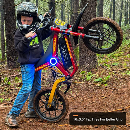 Helmeted rider holding the Tuttio ARC-I on a muddy forest trail with fat tires